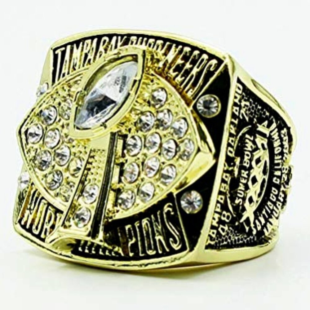 Tampa Bay Buccaneers NFL Championship Ring... Fast shipping from USA